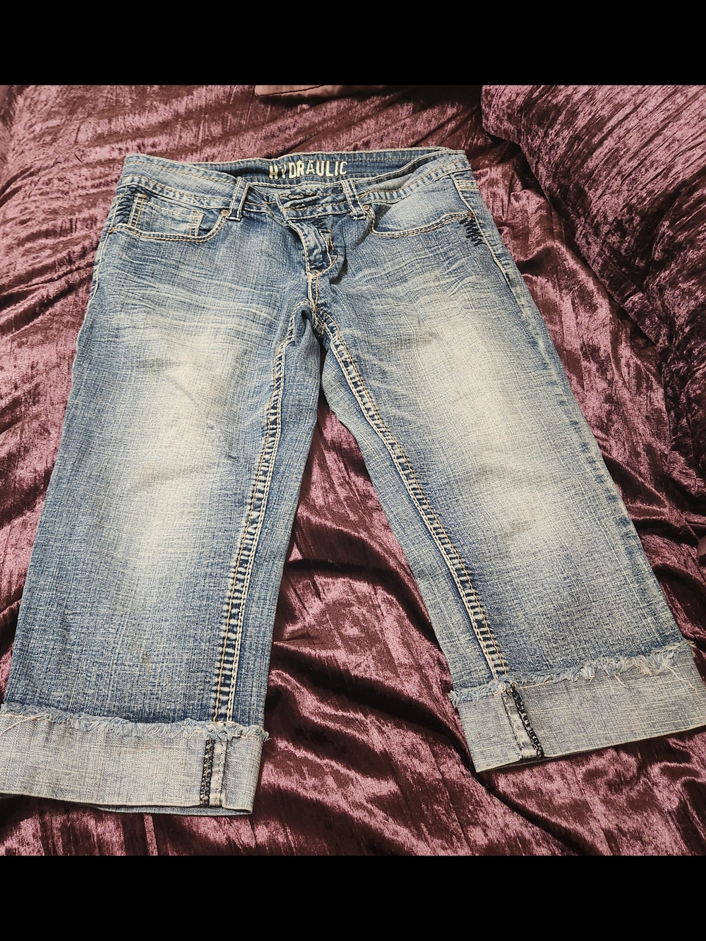 Hydraulic Capri Pants